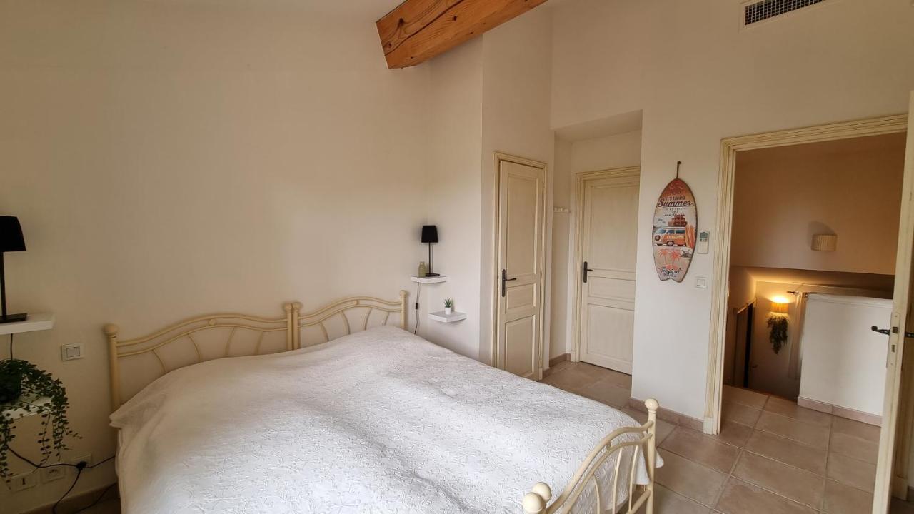 Villa au golf de St-Endréol La Motte Esterno foto